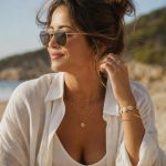 découvrez nos conseils pour bien accorder vos bijoux avec votre tenue de plage et sublimer votre style estival en toute élégance.